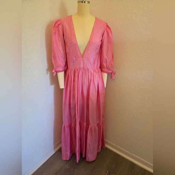 Pero Dresses & Skirts - END OF SUMMER SALE Hot Pink Silk Dress
